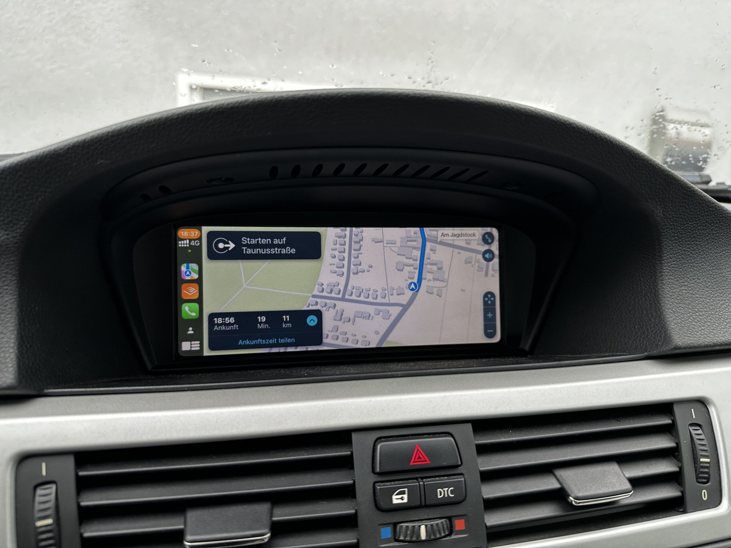 Apple CarPlay/Android Auto in the BMW 3-series E9x